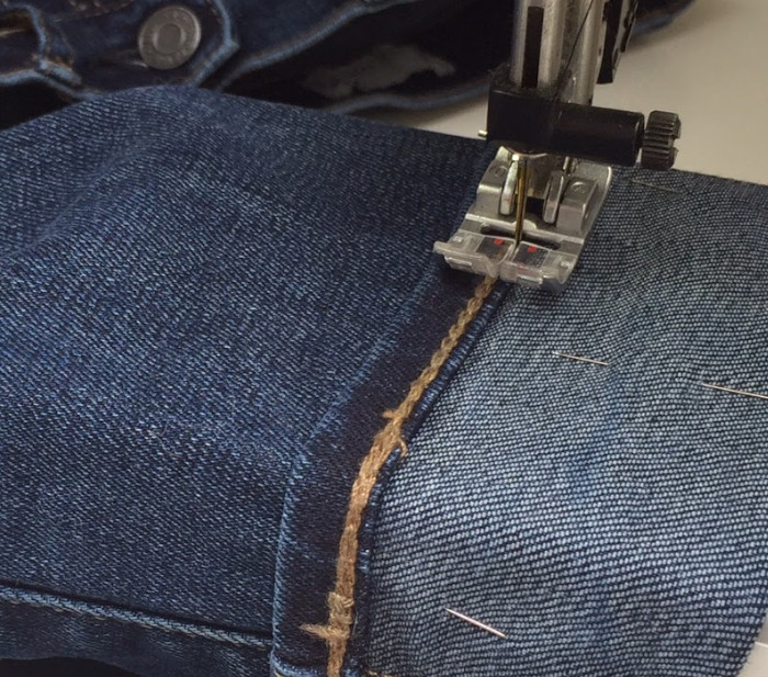 Free HTML5 Bootstrap Template by FreeHTML5.co